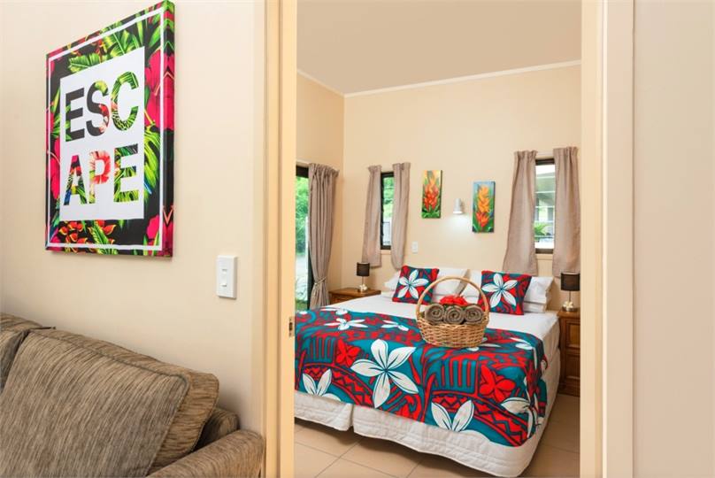 Lounge to bedroom 1 - Copy