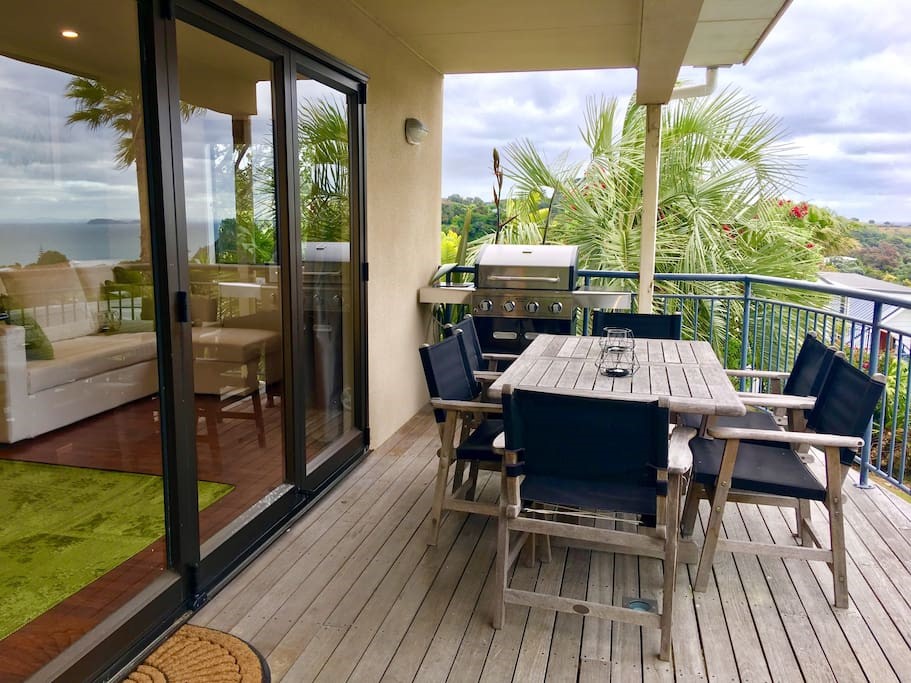 DINING ALFRESCO, UNDER COVER, WITH MAGNIFICENT VIE