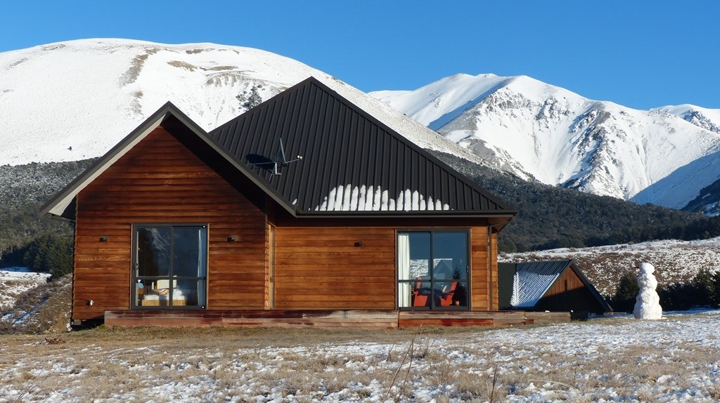 The house and the mountains