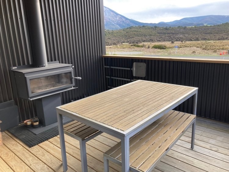 deck with log burner/pizza oven