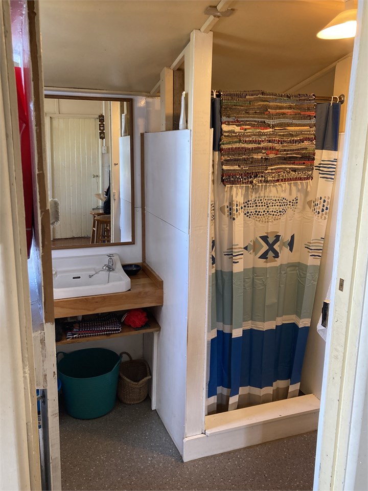 Bathroom, loo to right