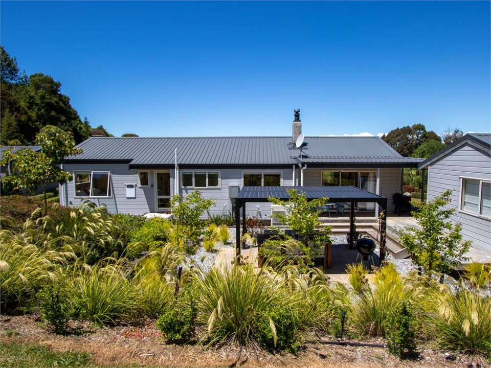 Paddock House (Bachcare) Motueka Holiday Home for rent Holiday Houses