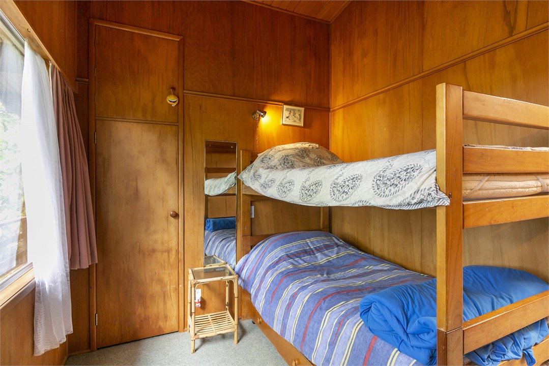 Kids bedroom with bunk