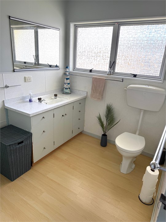 Main Bathroom