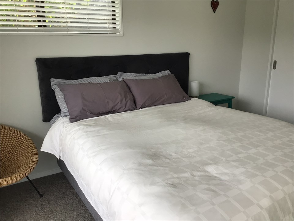 Queen bedroom downstairs