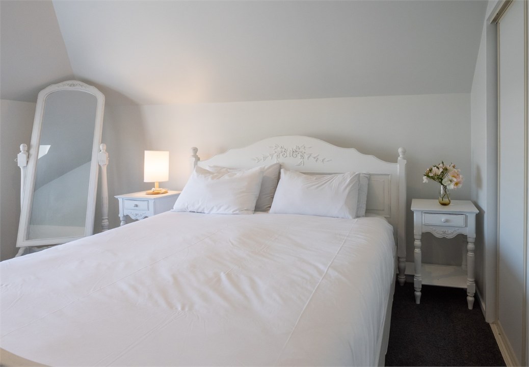 Light, crisp whites and painted furniture