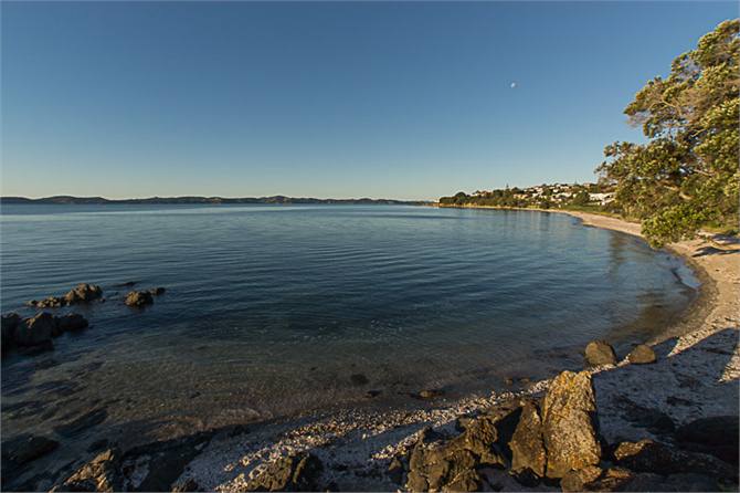 View along beach at bottom of private path