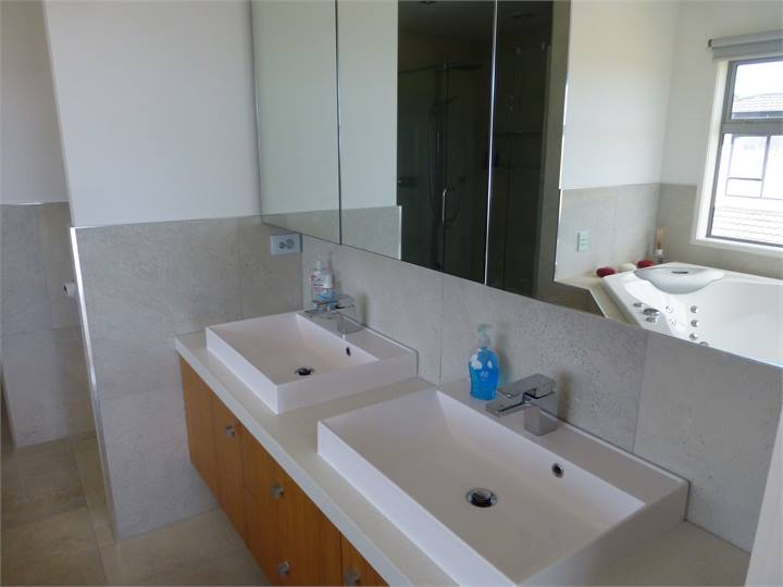  Ensuite Master Bedroom