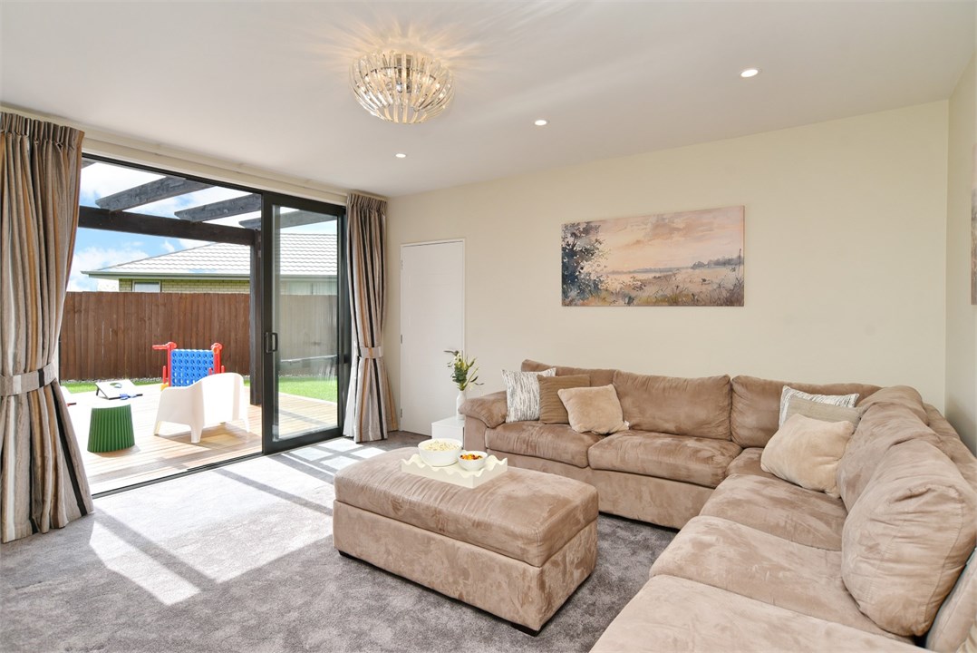 Second living room (Downstairs)