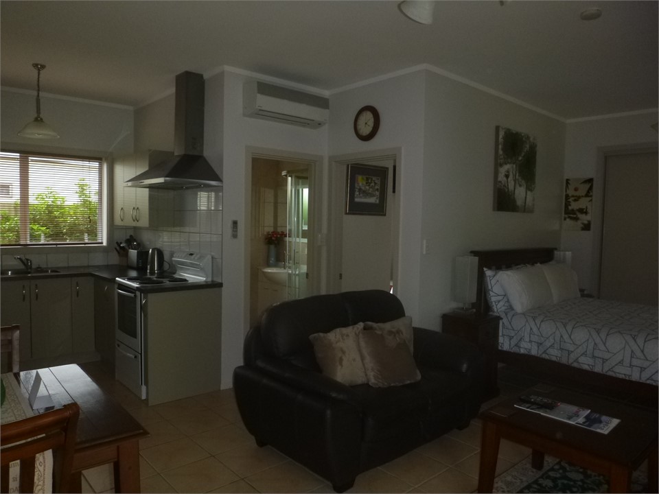 CS Unit A Reefton Serviced for rent