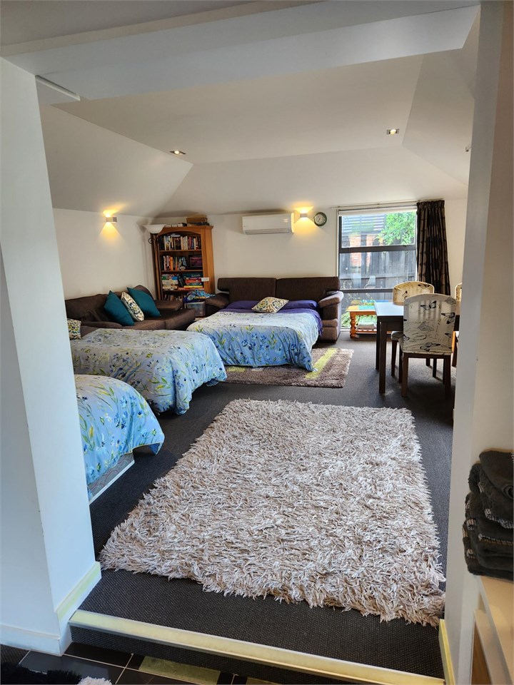 Beds all out if needed. King single, single and do