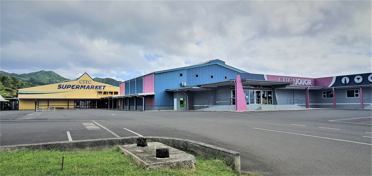 CITC shopping centre and Liquor within walking dis