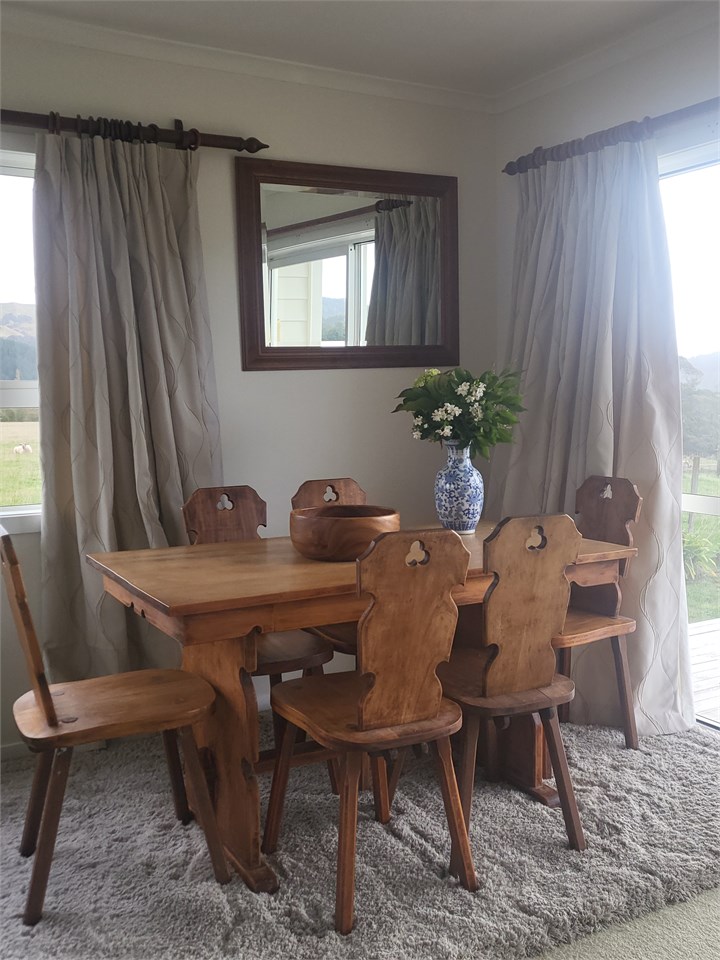 Dining table sears six