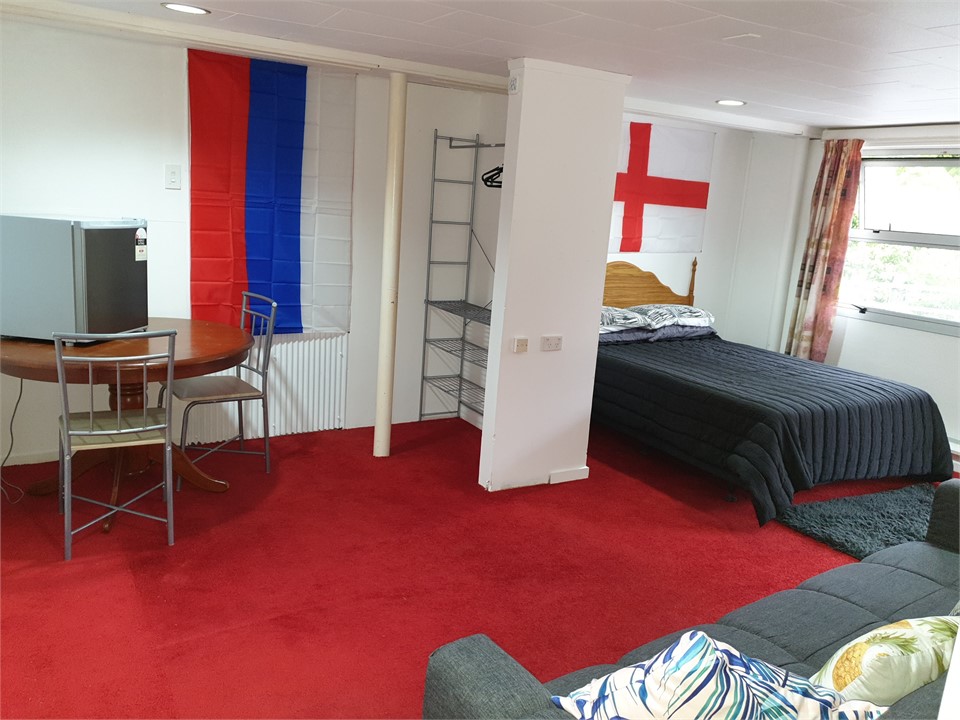 Bed 5/ Rumpus room photo 1