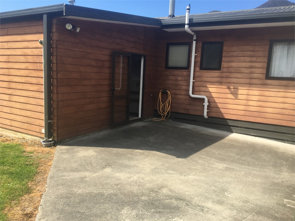 Plenty of space at the back door to unload.