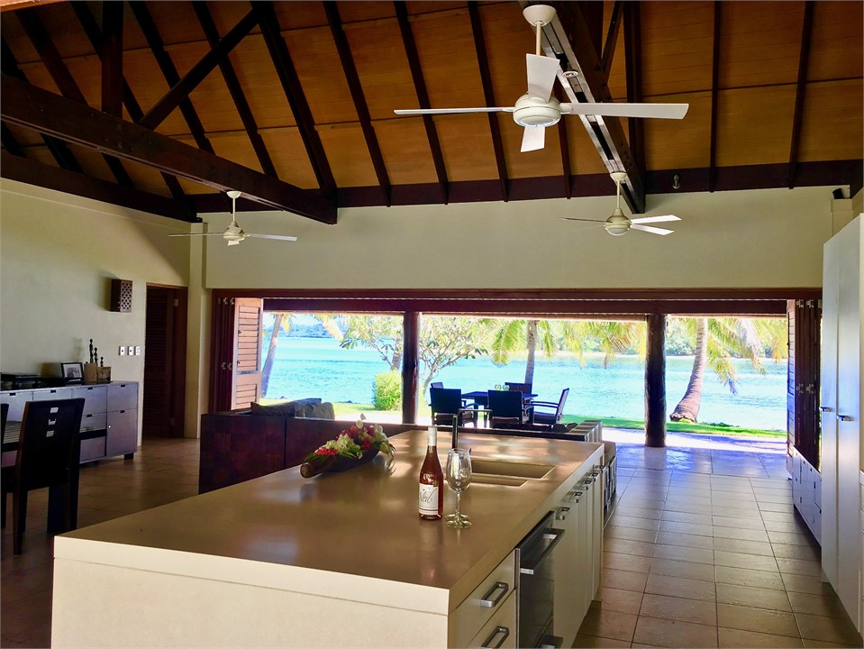 Grand Bure Open Plan Living