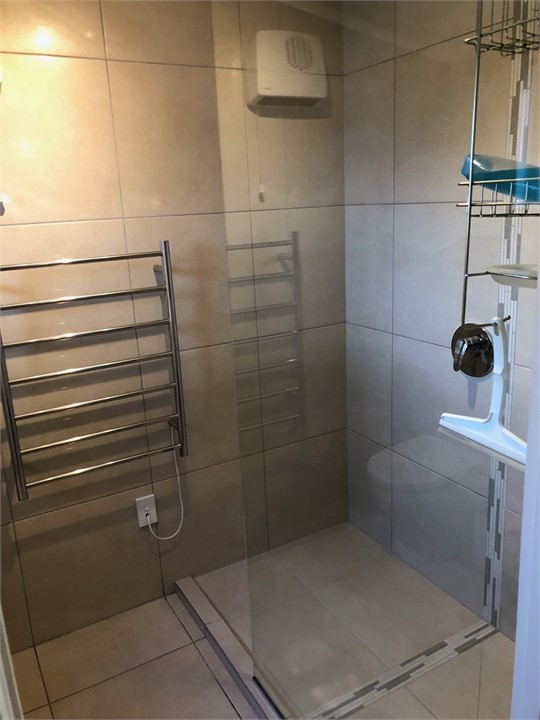 Walk-in Shower