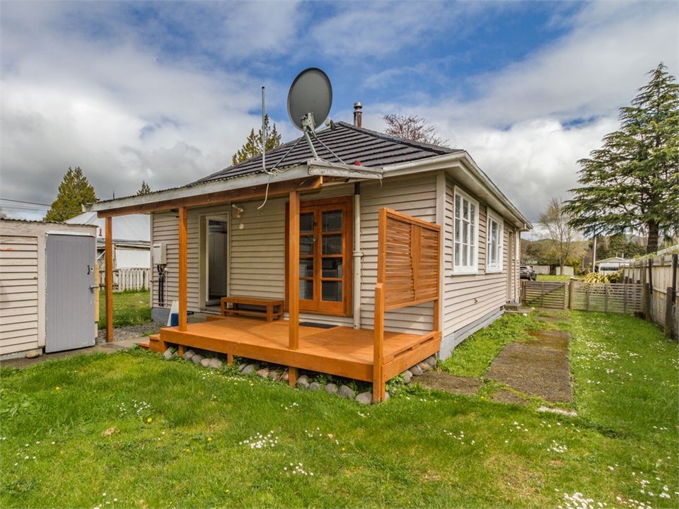 Snowbound Cottage (Bachcare) Raetihi Holiday Home for rent Holiday