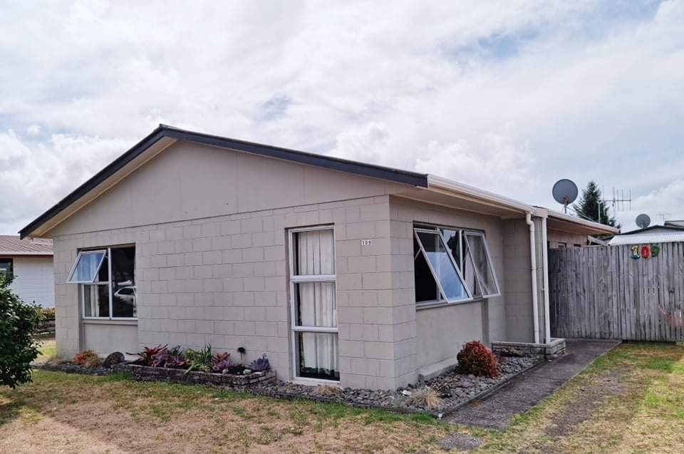 Whangamata close to surf club Whangamata Bach for rent Holiday Houses