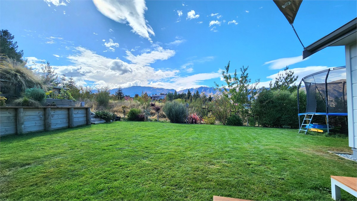 Garden with mountain views