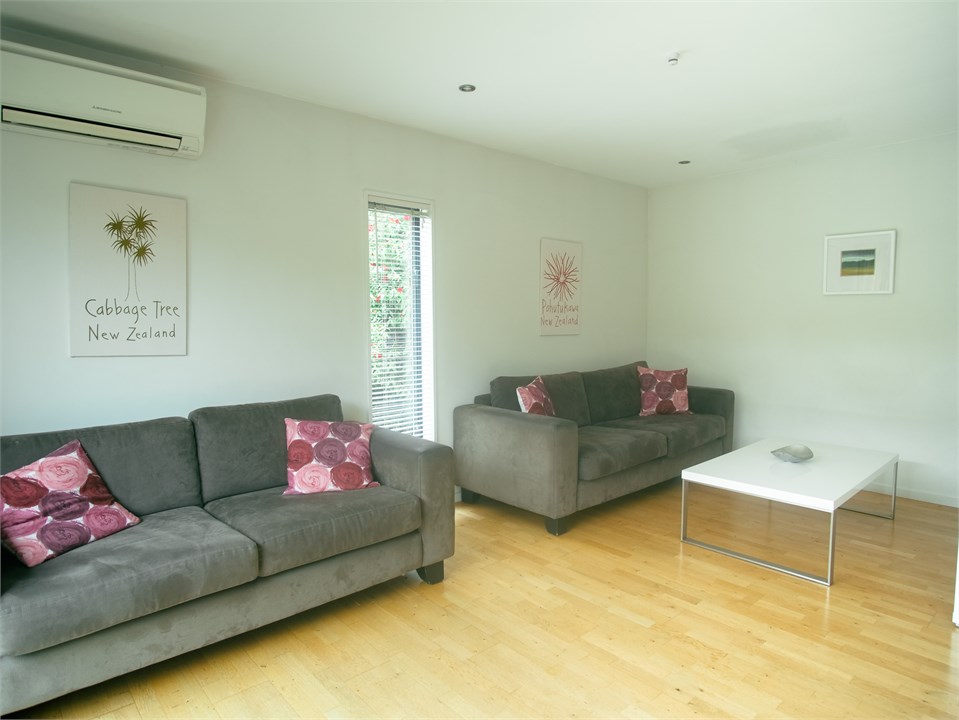 Aircon/Heat pump in downstairs open plan area