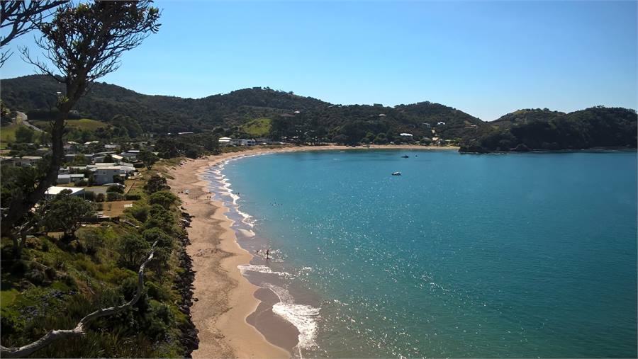 View of Whangaumu Bay from the western lookout.
