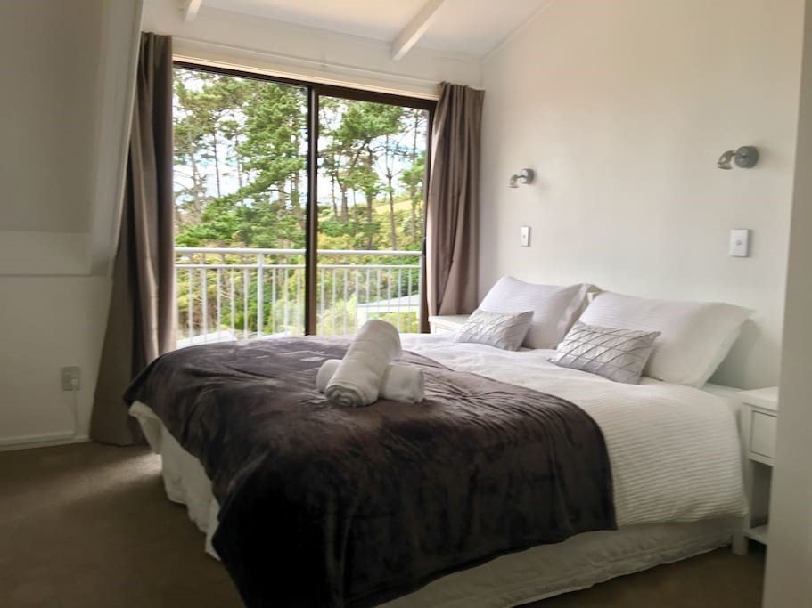 BALCONY OFF THE BEDROOM IN BOTH ROOMS UPSTAIRS