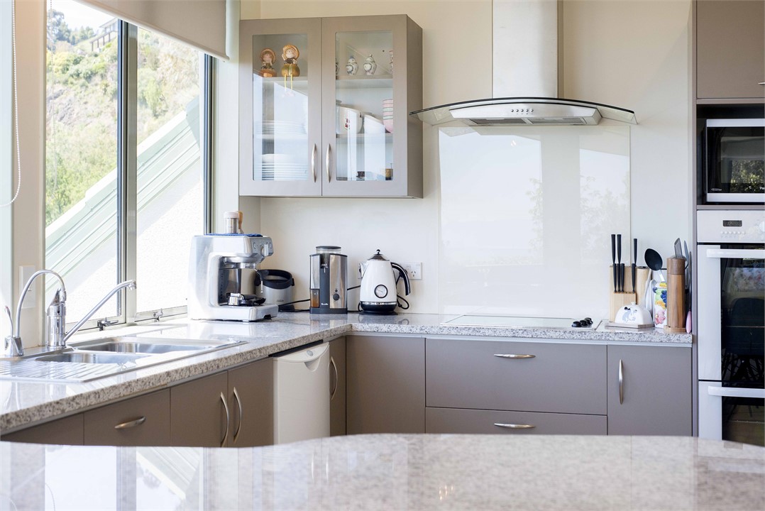 Fully-equipped kitchen