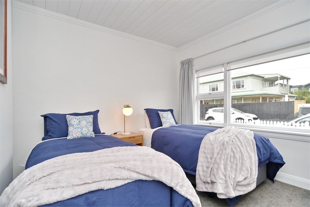 Bedroom 2 contains 2 Single beds