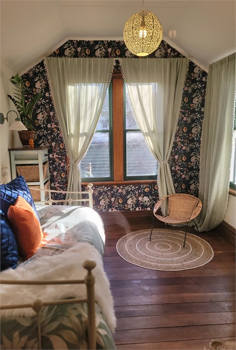 Single Bed room with Trundle