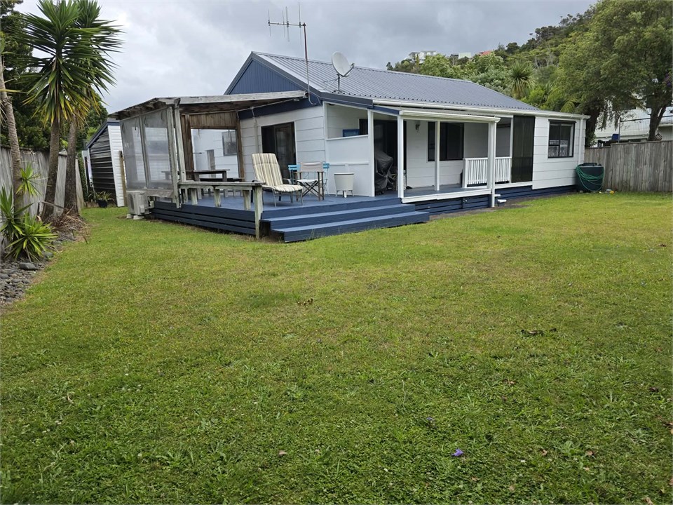 Back garden to back covered deck