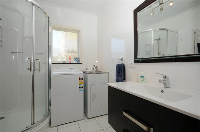 Bathroom - Flat 1
