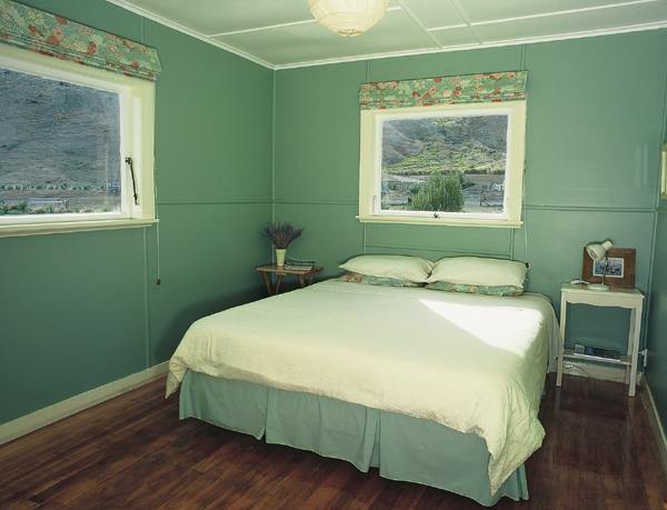 Bigger Beach House: bedroom