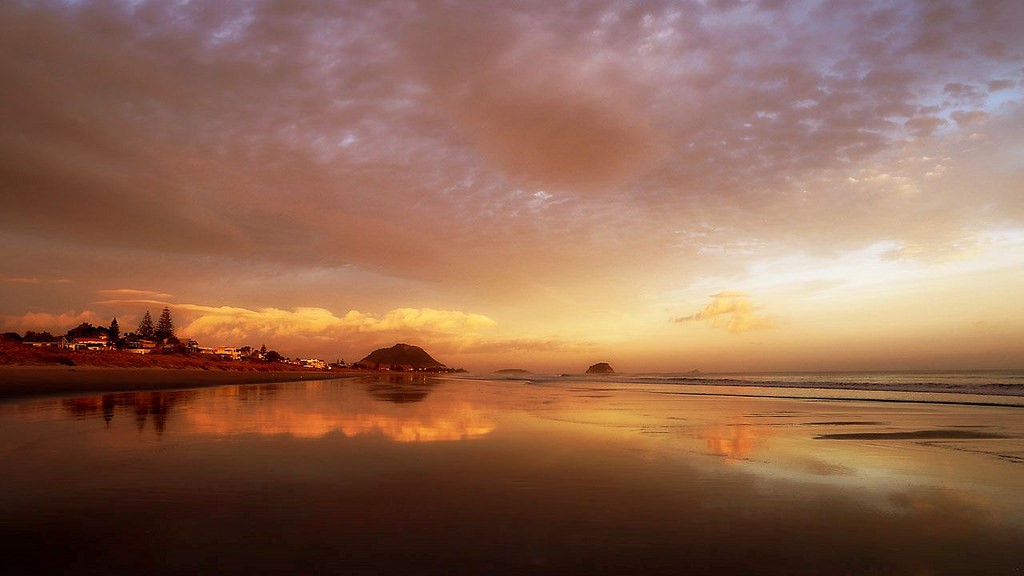 Arataki beach at night Mount Maunganui