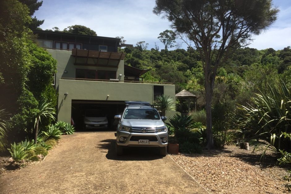 Free Flat area carparks for car and Boat trailor