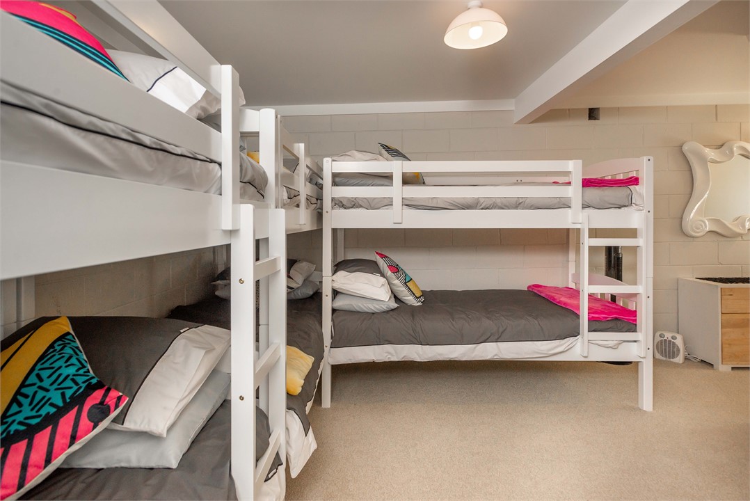 Downstairs Bunk Room (3 x BunkBeds sleeping Six)