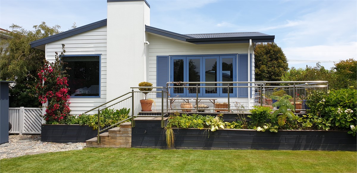 Beautiful Beachfront Getaway Motueka Beach House for rent Holiday Houses