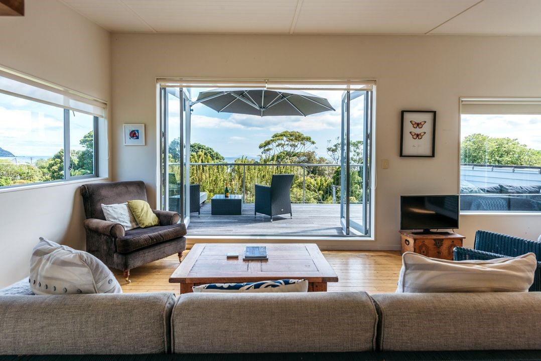 Alison's Place (Bachcare) Waiheke Island Bach for rent Holiday Houses