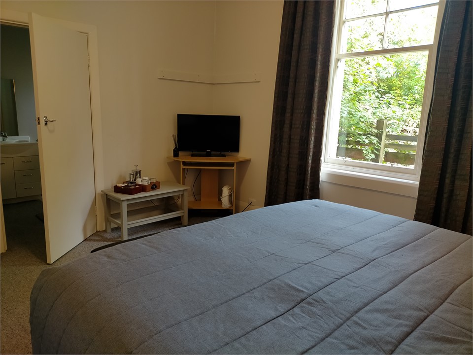 Super King Ensuite / or King Singles