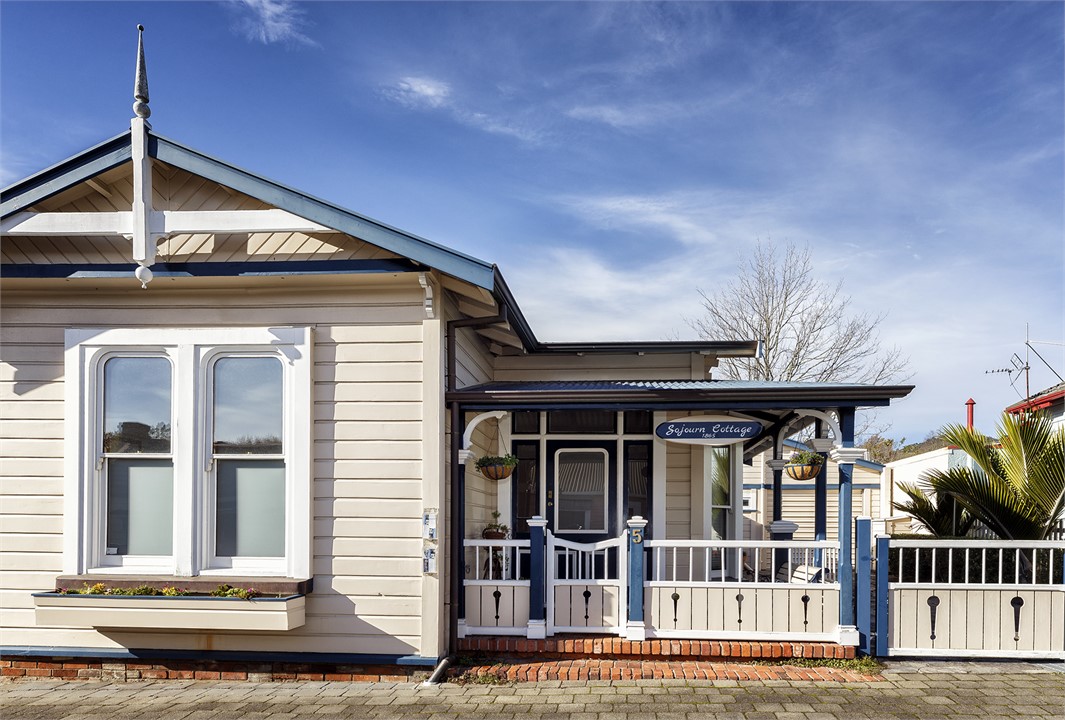 Sojourn Cottage on historic South Street
