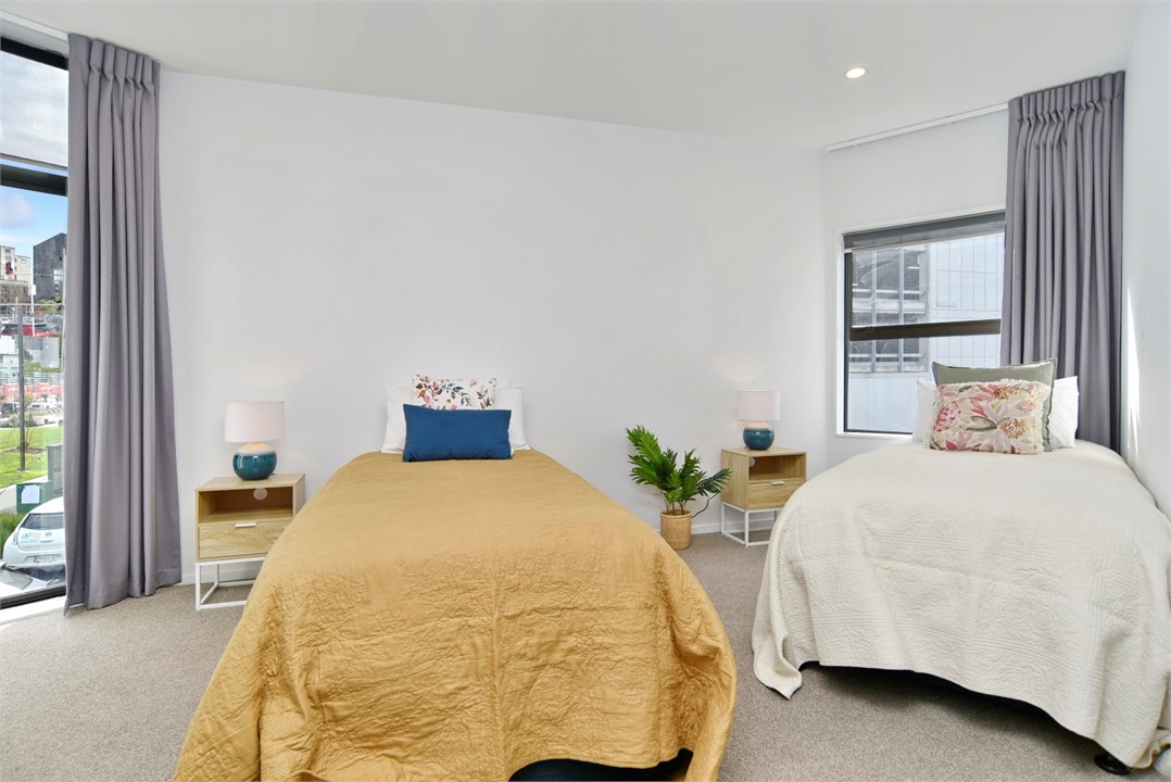 Bedroom 2 has 2 Single beds