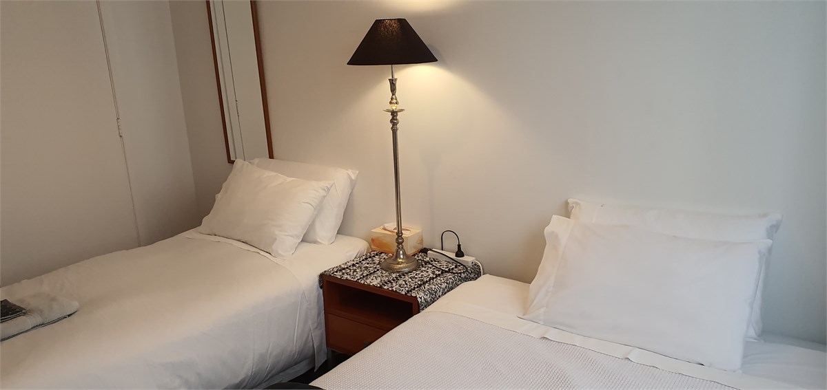 Bedroom 6 with Foldout bed