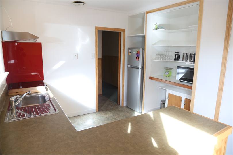 Modern "cooks kitchen"