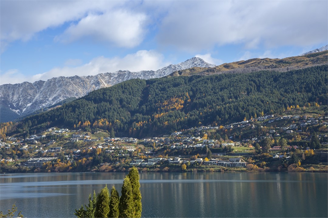 Snowy views of Ben Lomond
