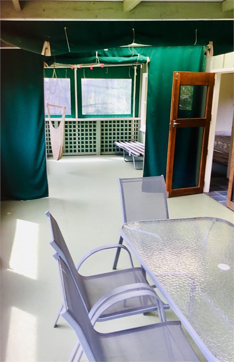 Deck with Roll Up Canvas