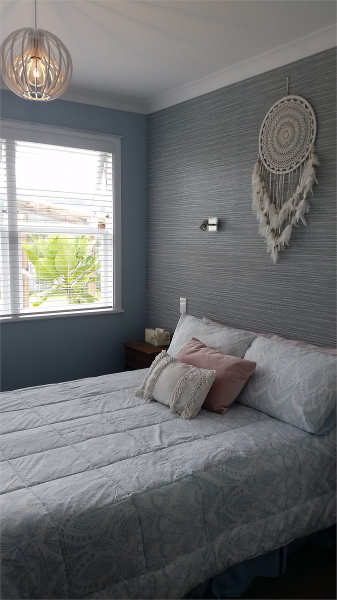 Bedroom 2 - Sunny bedroom with queen bed