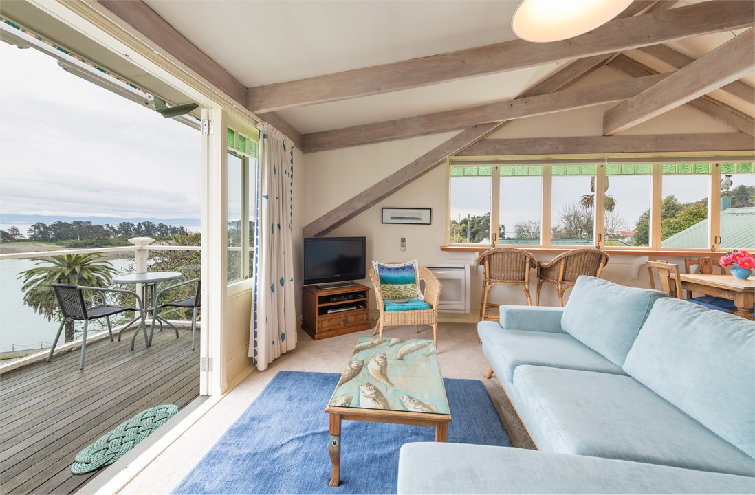 livingroom opening onto deck