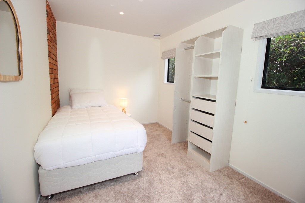 King Single - room upstairs