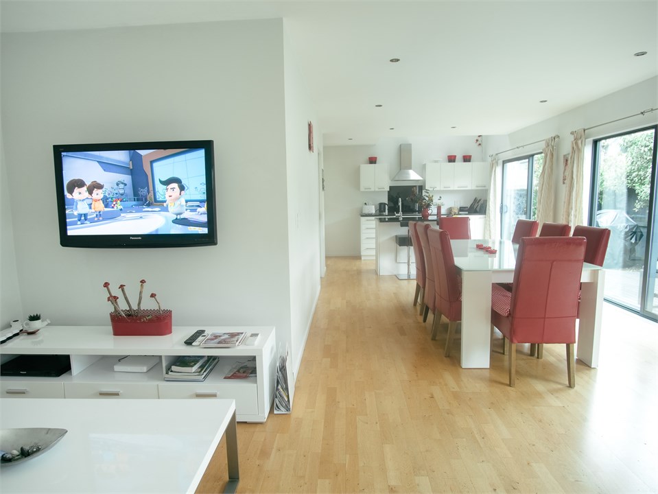 Open plan kitchen/living/dining