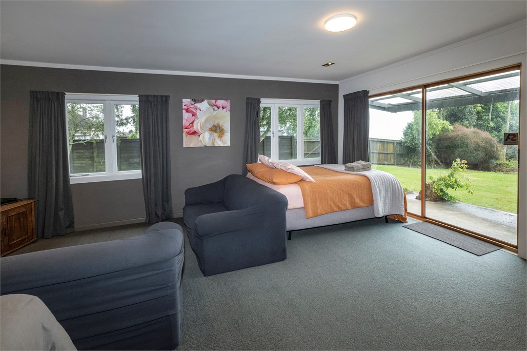 Kids' bedroom and lounge